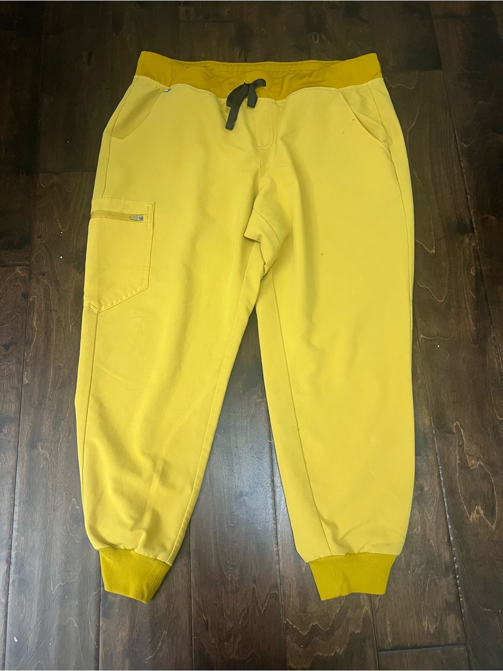 Figs Mustard Yellow Jogger Sweatpants scrubs
